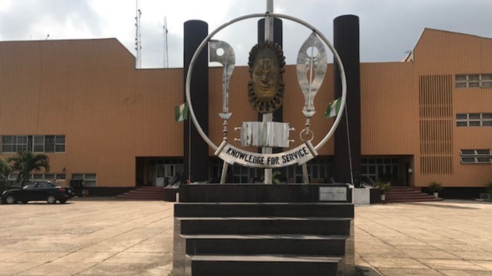Uniben